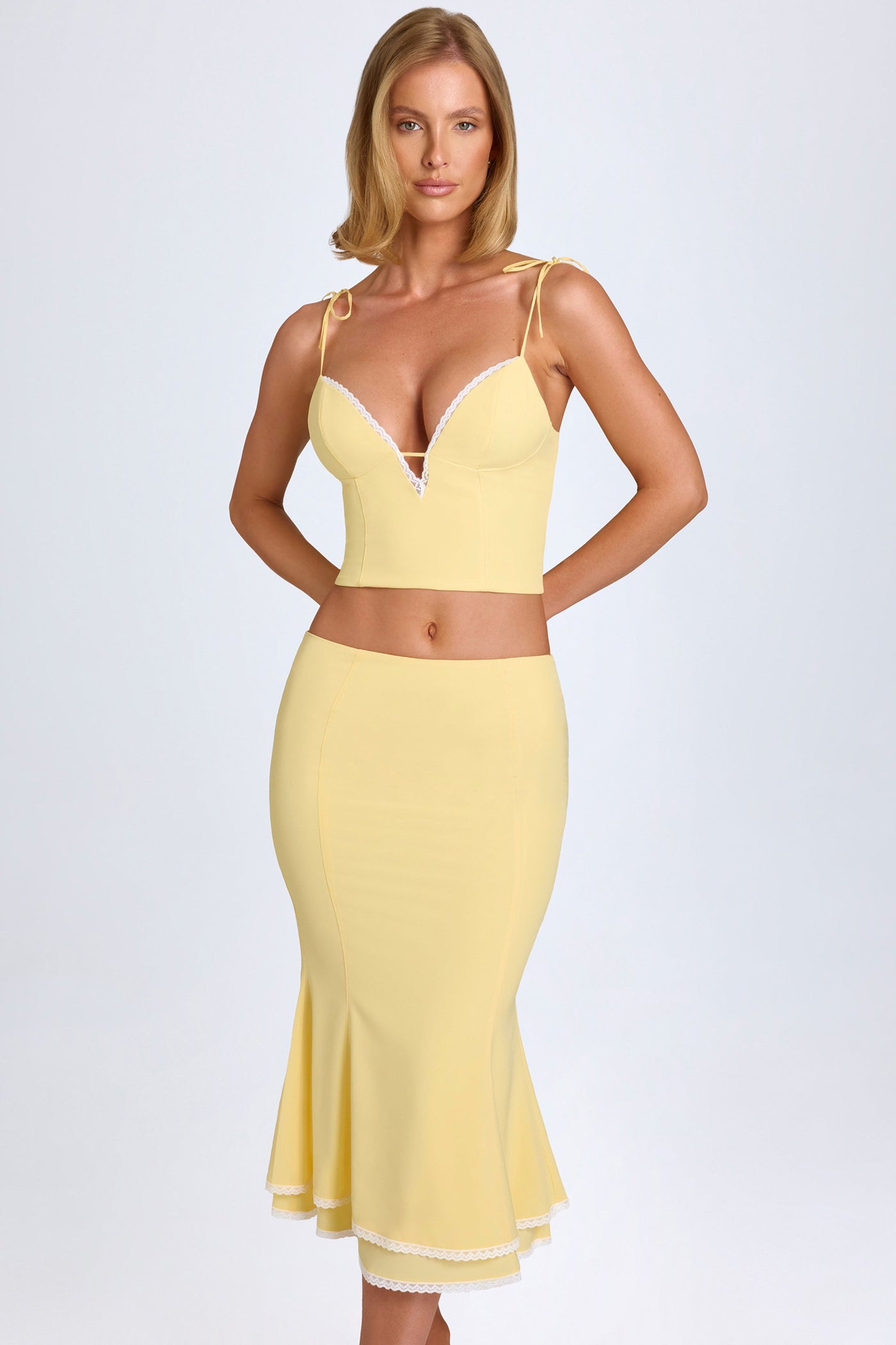 Lace-Trim Mid-Rise Midaxi Skirt in Pastel Yellow