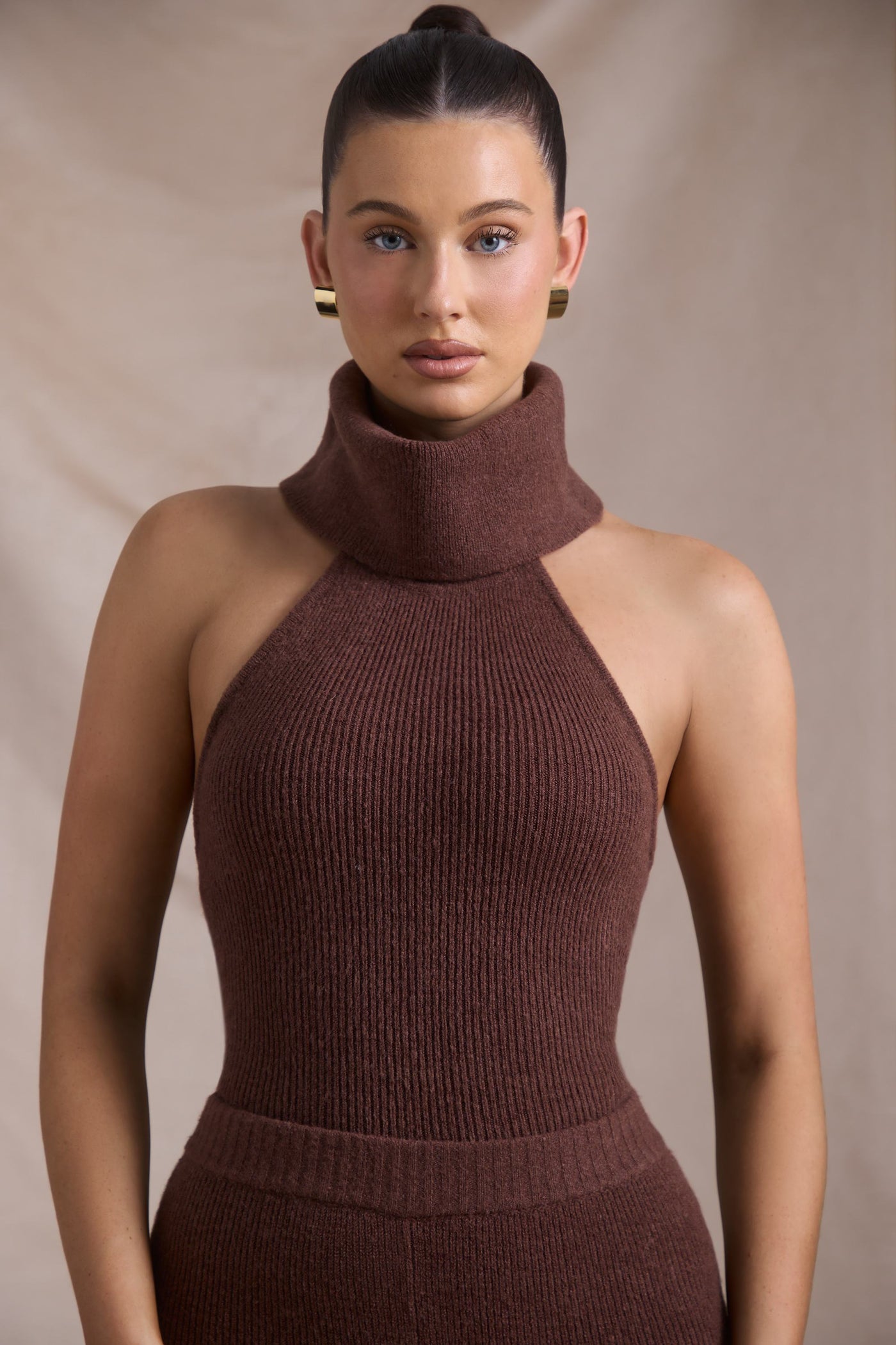 Ribbed-Knit Turtleneck Backless Top in Espresso